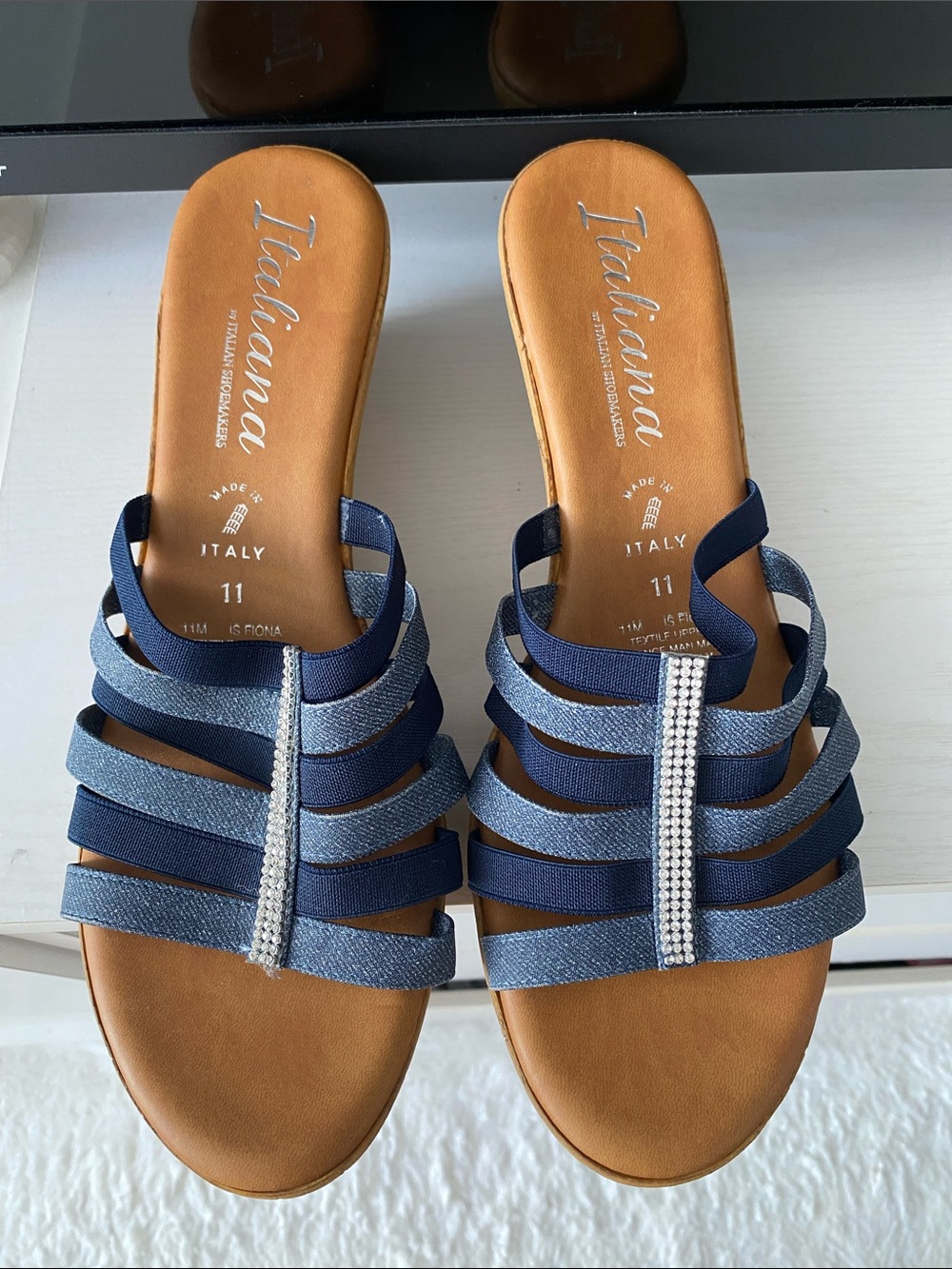 NWOT Italiana by Italian Shoemakers blue ànd rhinestone wedge sandals size 11
